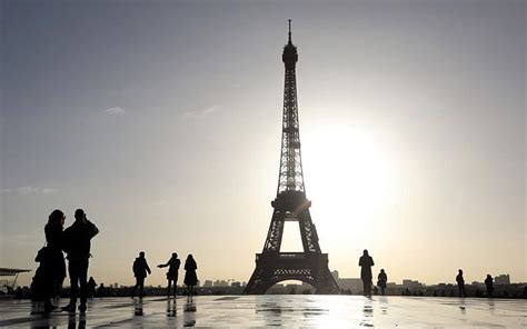 Report Eiffel Tower May Have Been Target Of Spanish Is Cell The