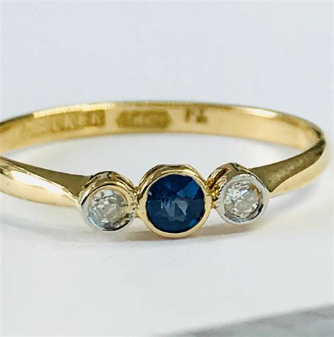 Beautiful Victorian 18ct Gold And Platinum Engagement Ring With Ceylon