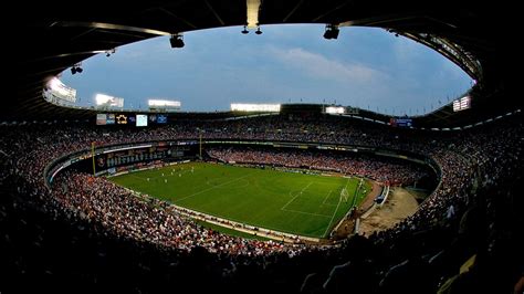 Dc Chooses Local Company Gilbane For The Demolition Of Rfk Stadium