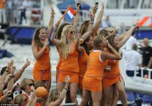 Can You Imagine If They Had Won Thousands Of Fans In Boats Welcome Home Hollands World Cup