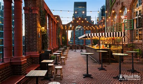 The 8 Best Rooftop Bars In Nyc Drink Me