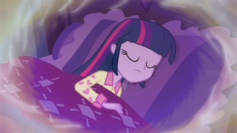 Image Twilight Sparkle Sleeping In Bed Egffpng My Little Pony