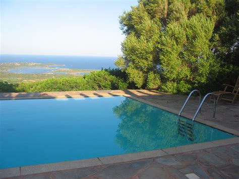 Wir sind dienstleister im bereich immobilien auf sardinien. Sardinien alleinstehendes Ferienhaus mit Pool San Teodoro ...