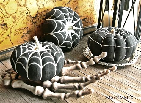20 Easy Painted Pumpkin Diys For A Fun And Safe Halloween