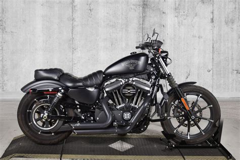 In fact everything about the 883 snarls through gritted teeth: Pre-Owned 2018 Harley-Davidson Sportster Iron 883 XL883N ...
