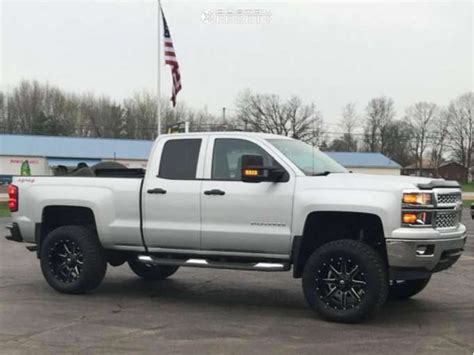 2014 Chevrolet Silverado 1500 With 20x10 24 Fuel Maverick D538 And 35