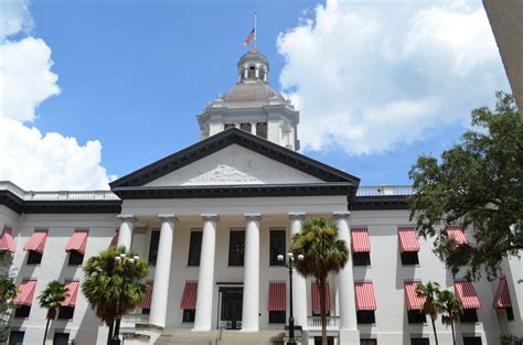 The marble and granite state capitol, completed in 1879, contains many objects. Florida Discoveries 33: A Visit to Tallahassee - Ground ...