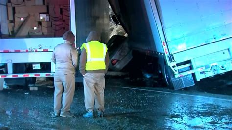 Pa Turnpike Accident With 3 Tractor Trailers A Tour Bus And Car Leaves