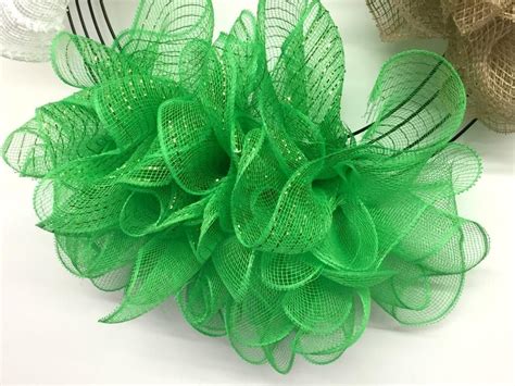 Exploring The Pull Through Wreath Method With Assorted Mesh Deco Mesh