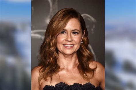 The Office Star Jenna Fischer Just Broke A Bone In Colorado