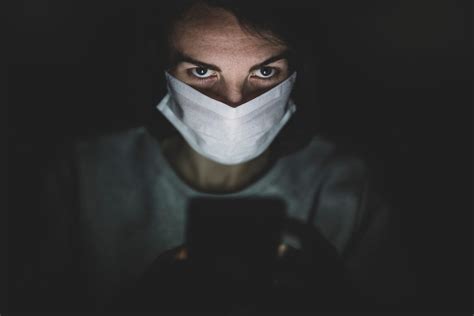 Cdc Officially Asks All Americans To Wear A Mask To