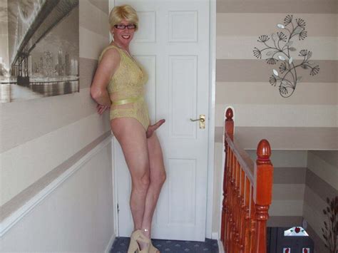 Miss Andi Moorcock A Mature Cd And Her Yellow Laceyteddy Photo 27