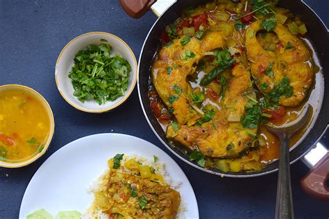 Assamese Fish Curry With Bottle Gourd Potatoes Recipes For The
