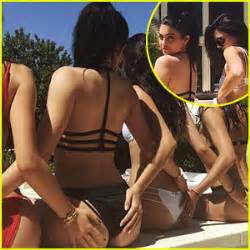 Kendall Kylie Jenner Grab Each Others Butts In Their Bikinis