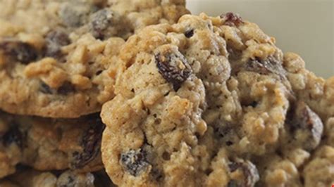 Apple oatmeal cookies are a light and fluffy treat to make during the fall months and will make your whole family happy. Best Diabetic Oatmeal Raisin Cookies / BEST sugar-free ...