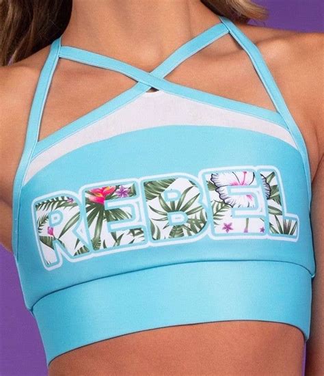pin by lauren 👑💎🌹🌴🌺 ️ ♌️ on athletic outfits and swimwear athletic outfits fashion sports bra