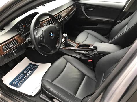 I take viewers on a close look through the interior and exterior of this car while. 2009 Bmw 328i Xdrive Interior | SPORTCars
