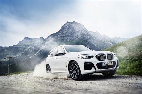 The bmw x3 is a captivating basic model with a dynamic profile and a huge passion for adventure. BMW X3 híbrido entra em pré-venda no Brasil - Jornal do Carro - Estadão