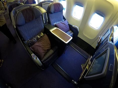 Thai Airways Business Class Royal Silk 777 200 Review Tpe To Bkk