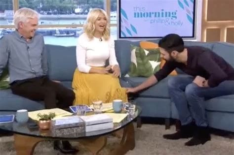 Itv This Morning Gets Awkward As Rylan Lifts Up Holly Willoughby Skirt