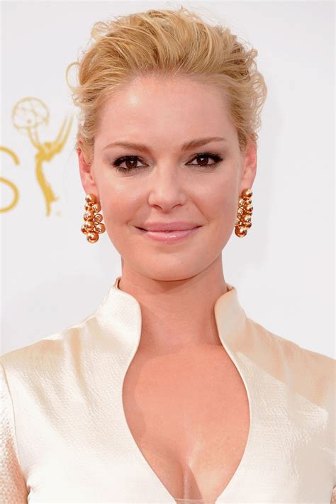 Emmys 2014 Best Red Carpet Hair Make Up And Beauty Harpers Bazaar