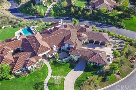 Britney Does It Again Pop Icons Thousand Oaks Home Up For Sale