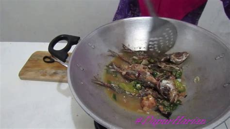 Resep ikan kembung sambal cacah khas dapur uni et. Resep Masak Ikan Kembung Sambal Tauco #DapurHarian - YouTube