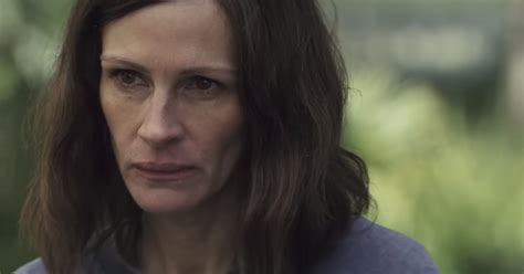 Julia Roberts Homecoming Trailer Is So Creepy It Might Just Give You
