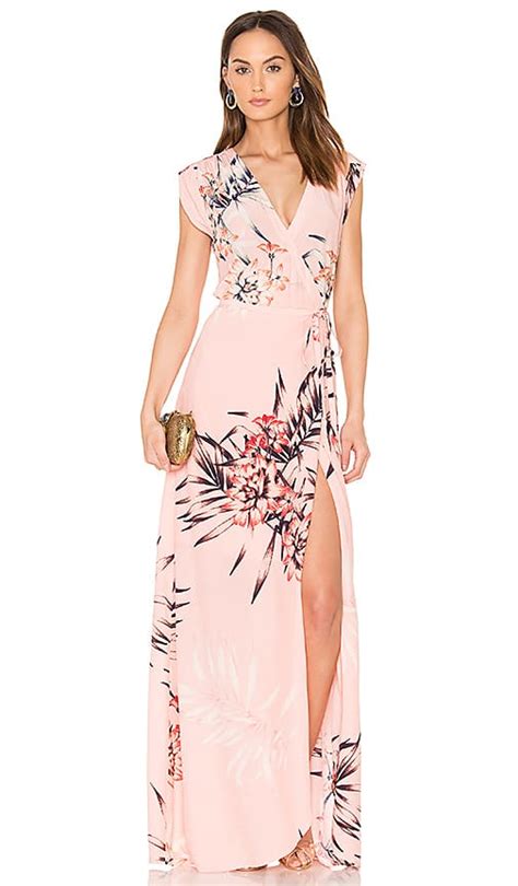 Sometimes the venue can throw guests off with what to wear to a wedding? Maxi Dresses for Wedding Guests
