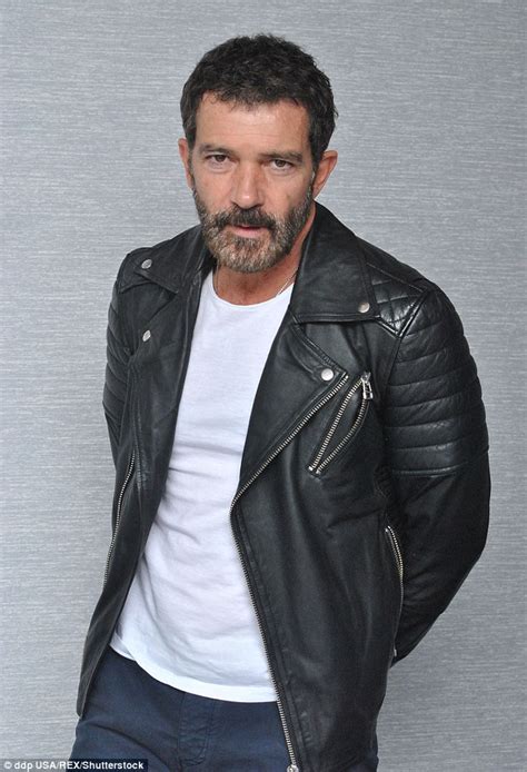 Antonio Banderas Rushed To Hospital For Chest Pains