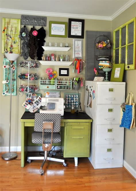Get a free tools organizing guide to help organize the larger tools in your craft room. Awesome Small Craft Space | Craft Space Organization ...