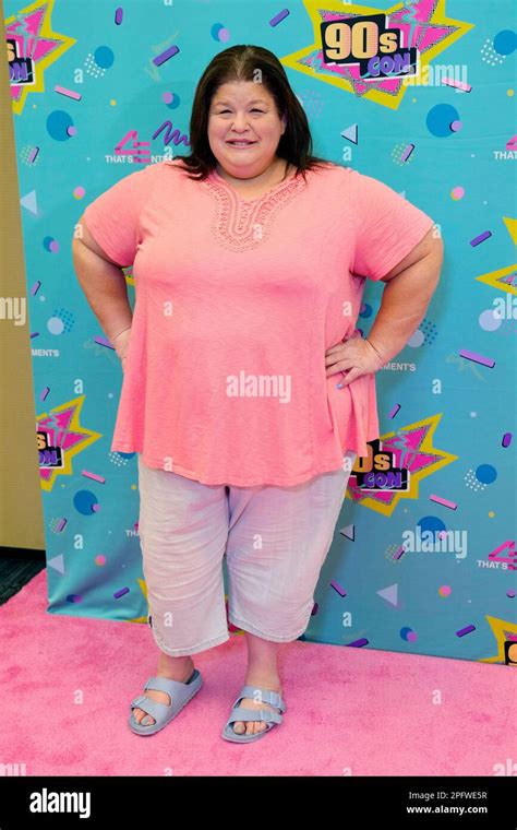 lori beth denberg attends 90s con on saturday march 18 2023 at the hartford convention center