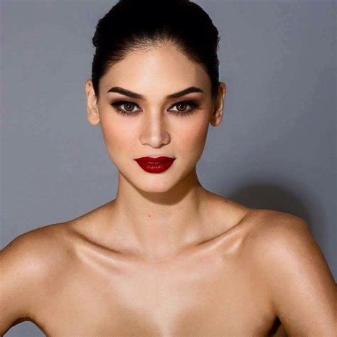 Miss Universe 2015 From The Philippines Pia Alonzo Wurtzbach With Images Asian Makeup