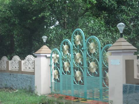 Gate entrance modern traditional custom gates gate design color house paint exterior grand entrance entrance gates. Kerala Gate Designs: Blue color gate in Kerala