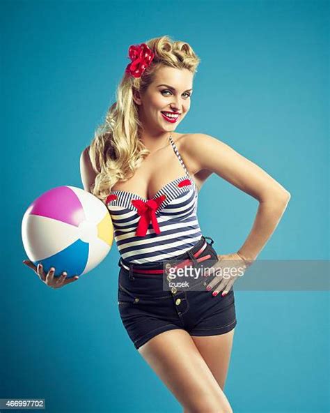 50s Pin Up Girls Photos Et Images De Collection Getty Images