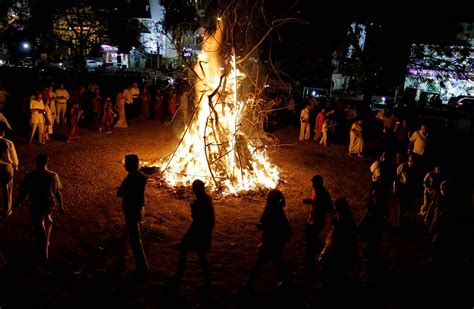 Holi Celebration In India 2022 Festivals Of Colours