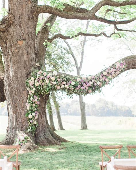 77 Wedding Arches That Will Instantly Upgrade Your Ceremony In 2023