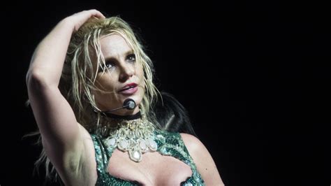Скачай britney spears feat backstreet boys matches (2020) и britney spears swimming in the stars (2020). Britney Spears: Beendet sie jetzt ihre Karriere?