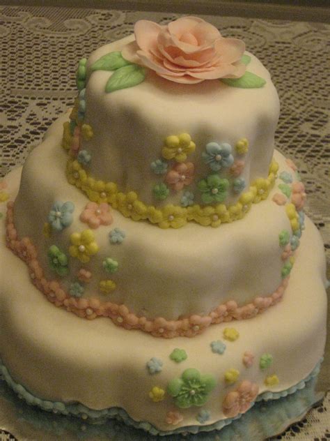 Flower Fondant Cake Cake Creative Cakes Fondant Cake