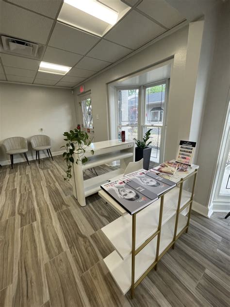 Corner Salon And Spa Updated May 2024 23 Photos And 11 Reviews 7039