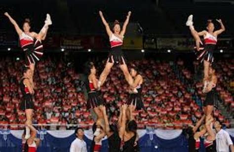 10 Facts About Cheerleading Fact File
