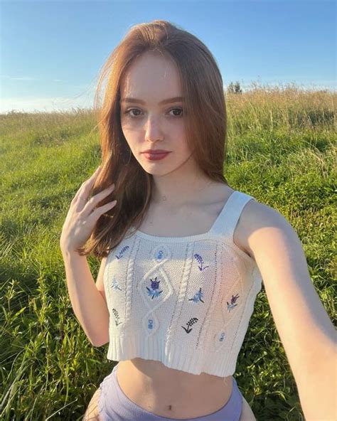 Yana Nikolaeva 17 On Instagram 30 градусная жара In 2022 Women Sexy Women Western Girl