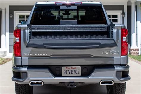 Official Chevy Silverado Gets Sierras Awesome Tailgate Carbuzz