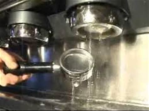 I modelli di macchina caffè de'longhi che abbiamo recensito fino ad ora sono tutti molto buoni, delonghi è un'ottima marca e produce degli elettrodomestici affidabili e di qualità. Come pulire filtro macchina caffe delonghi - Migliori ...