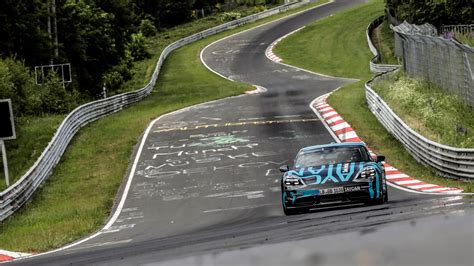 New Porsche Taycan Sets A Record At The Nürburgring−nordschleife