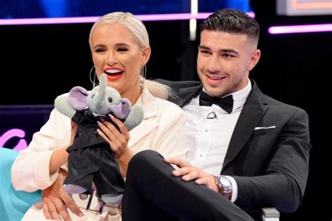 love island sweethearts molly mae hague and tommy fury engaged metro news