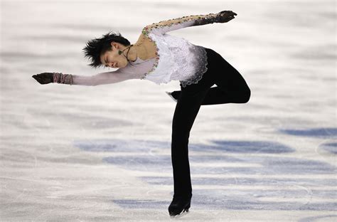 Hanyu Wins Japans First Gold Medal Of The Sochi Olympics The Japan Times