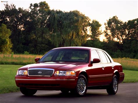 Images Of Ford Crown Victoria 19982011 2048x1536
