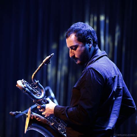 שירה מרגלית, סמנכלית התוכן הפורשת של רשת, תצא לחופשה מנחמת בניו יורק יחד עם בן זוגה, אילן שילוח, כך נודע לכלכליסט. בלוז שמח: קני ניל בזאפה