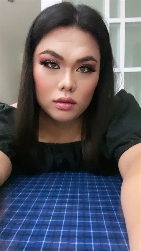 Chubby Shemale Filipino Transsexual Companion In Manila